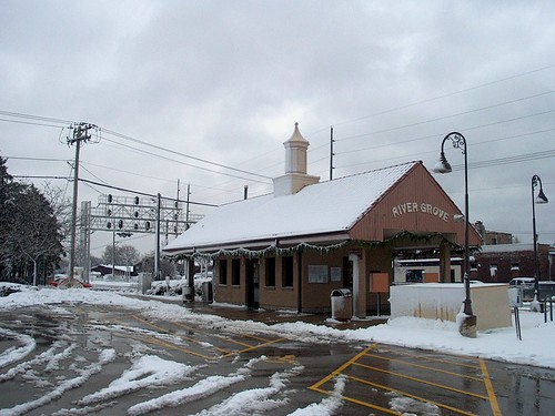 The River Grove Illinois Metra commuter rail station.  December 1st, 2006. by Eddie from Chicago
