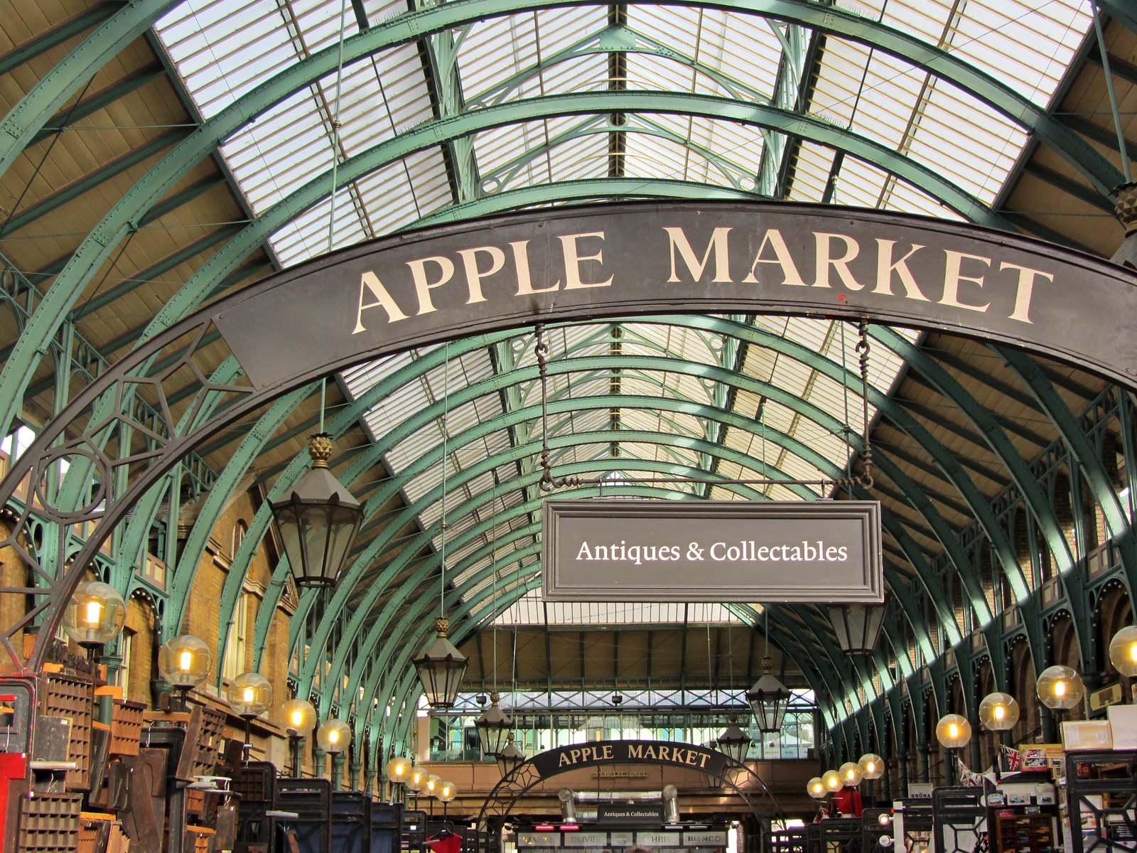 The Apple Market, Covent Garden. Credit Roman Hobler, flickr