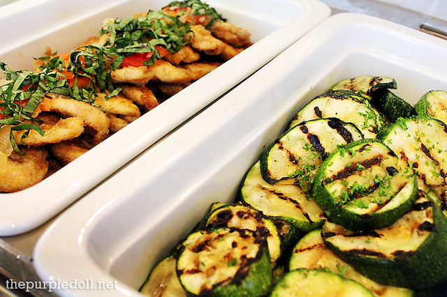 Entrees - Chicken Sautee with Onion and Basil and Grilled Zucchini