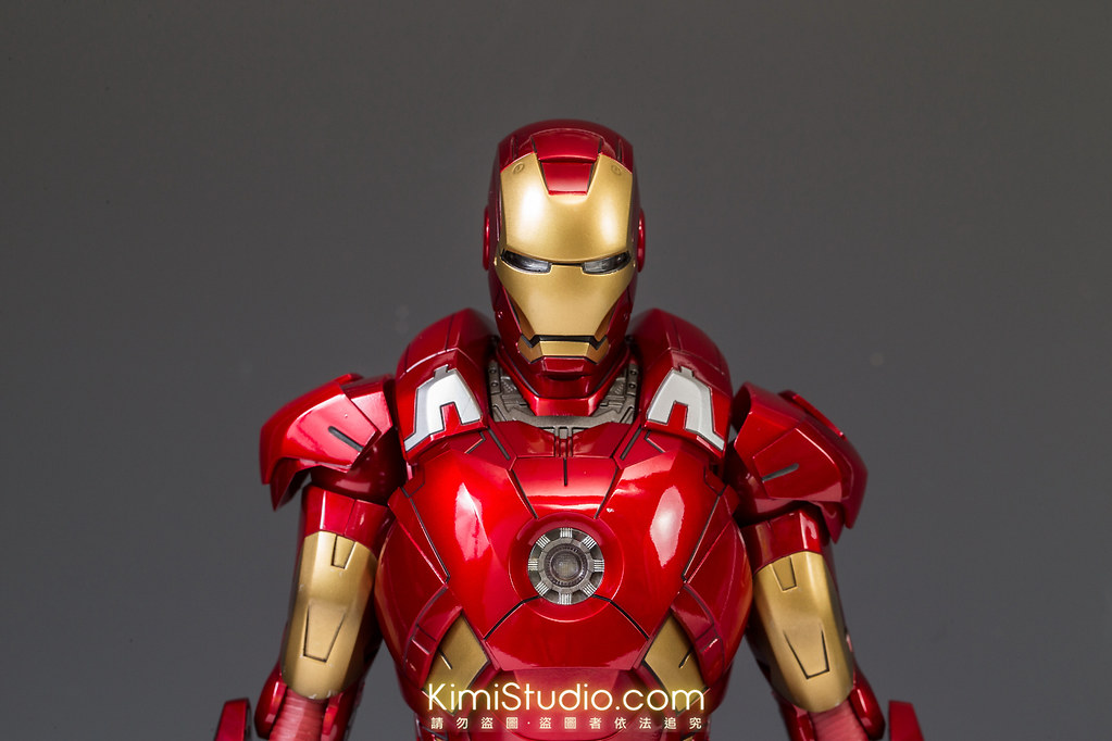 2013.06.11 Hot Toys Iron Man Mark VII-014