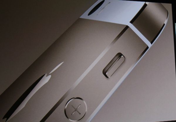 Смартфон iPhone 5S