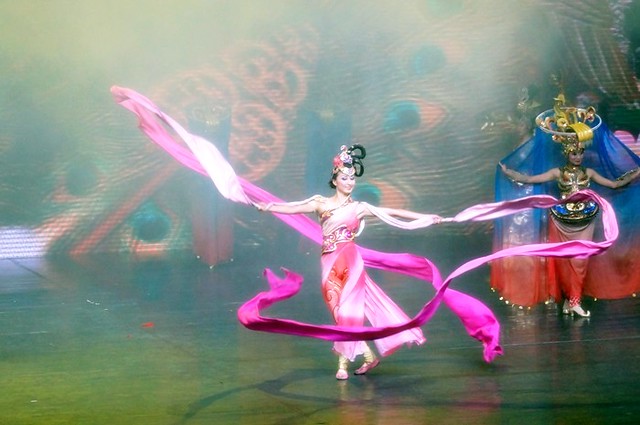 Paradise Ethos Chinese Cultural Show, Happy Valley Chengdu 1
