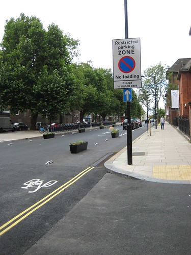 Explains parking but need2-way cycling sign 960