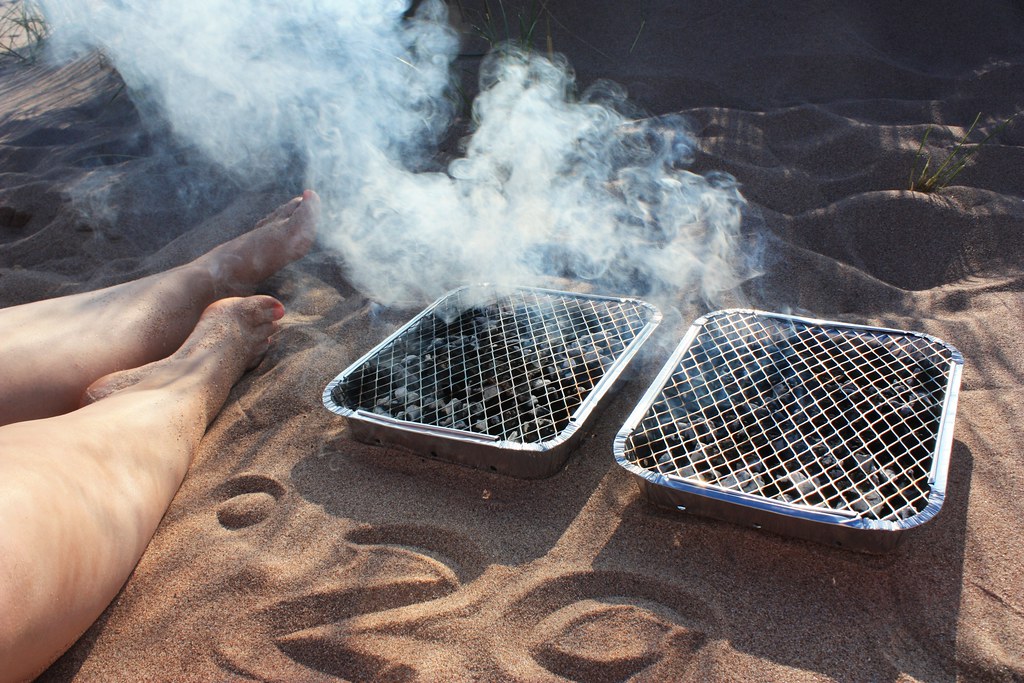 Smoking barbeques