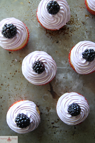 Blackberry and Cream Cupcakes