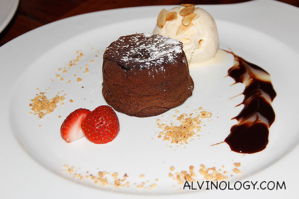 Chocolate Lave (S$14) - feather-light crust with molten chocolate center served with vanilla ice cream 