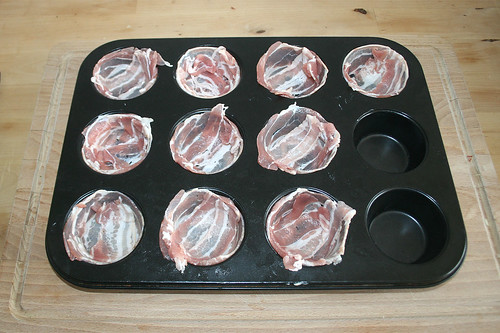 14 - Mit Bacon auslegen / Lay in bacon