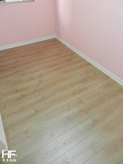 Egger超耐磨木地板 柏林橡木 4391   木地板施工 木地板品牌 裝璜木地板 台北木地板 桃園木地板 新竹木地板 木地板推薦 (6)
