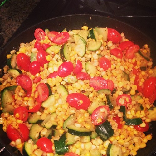 So colorful! #dinner #veggies #corn #healthyeats #fresh