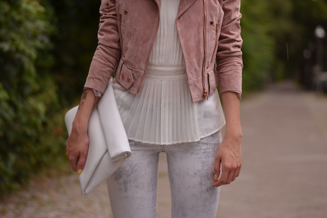 Goosecraft leather jacket outfit post pink and white 6