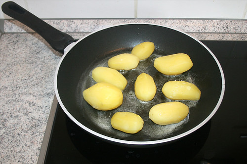 31 - Kartoffeln anbraten / Fry potatoes