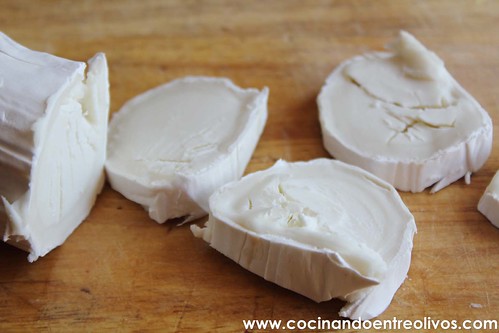 Aguacate con queso de cabra y miel de caña (3)