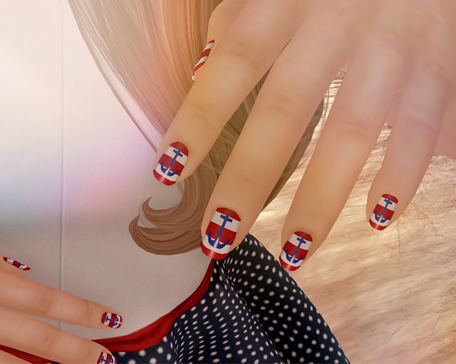 Caroline's nails