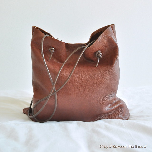 Simple leather bag tutorial