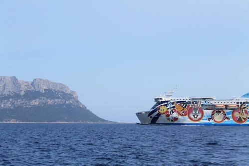 Sailing north along the Sardinian coast from Punta Molara to Golfo Aranci by Nouhailler