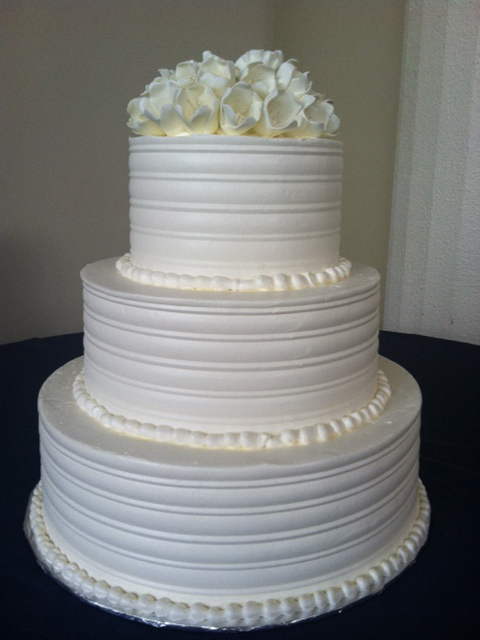 wc-white-flowers-2-wedding-cake