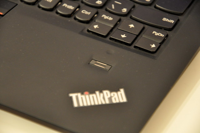 Lenovo ThinkPad X1 Carbon_016