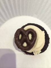 The smallest mini pretzel on a cupcake I've ever seen! by Rachel from Cupcakes Take the Cake