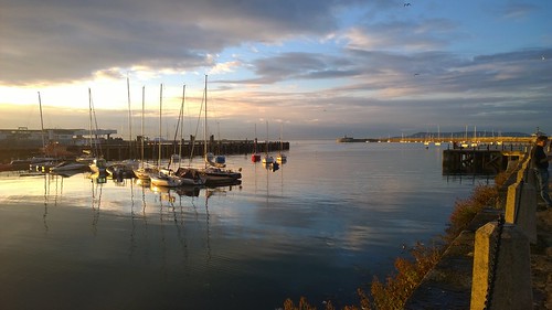 Evening in Dún Laoghaire. by despod