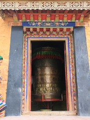 Tibet, windows and doors