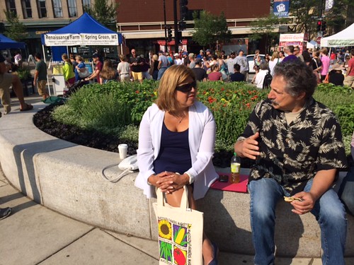 AMS Administrator Anne Alonzo visits with Madison, Wisconsin Mayor Paul Soglin at the Dane County Farmers Market.  Alonzo kicked off National Farmers Market Week, sharing USDA’s commitment to strengthening local and regional food systems.
