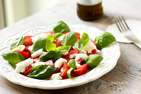卡布里沙拉 Caprese salad（搶救版／傳統版／高塔版／棒棒糖版／解構版）-20140505
