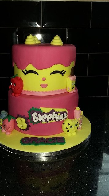 Cake by Pauline Sykes