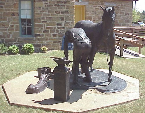 sculpture horse oklahoma publicart farrier bronzesculpture bronzes osagecounty pawhuska