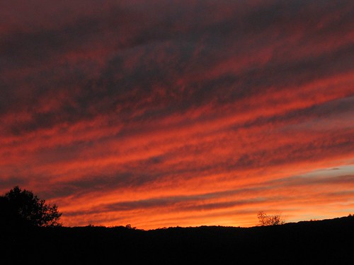 autumn sunset red color geotagged massachusetts leeds springstreet westernmass pioneervalley geo:lat=42338975 geo:lon=72691813