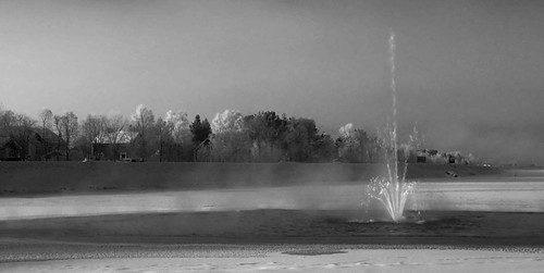 white mist lake black fountain monochrome fog digital mono frozen photo nikon frost image sweden photograph layer inversion nikkor dslr include hoar d80 arjeplog 20080229sweden002edited1web