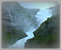 NORWAY Flåm: Waterfall "Kjofossen"   18.953.17