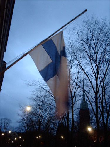 banderas a media asta en Finlandia