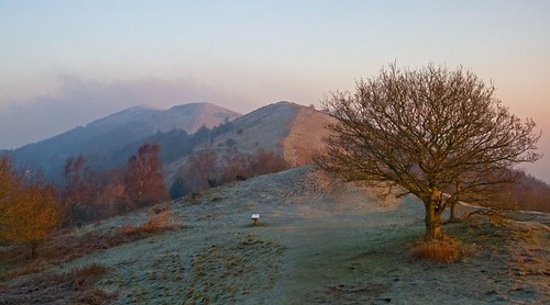 morning winter light sunrise geotagged frost searchthebest hills worcestershire beacon malverns supershot platinumphoto geo:lat=52064124 geo:lon=2341772