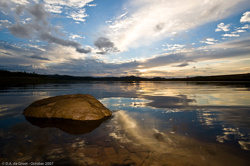 reflection water rock clouds sunrise canon geotagged bravo australia queensland wivenhoe lakewivenhoe wivenhoedam 400d sigma1020mmf456exhsm eskshirephotorun geo:lat=27388439 geo:lon=152596455