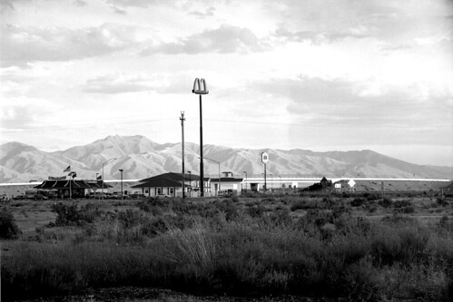 film grass sign truck 35mm geotagged restaurant hotel highway desert nevada motel mcdonalds hills nv xp2 stop exit 80 moutain super8 wayside battlemountain interestate geo:lat=40637477 geo:lon=116945032