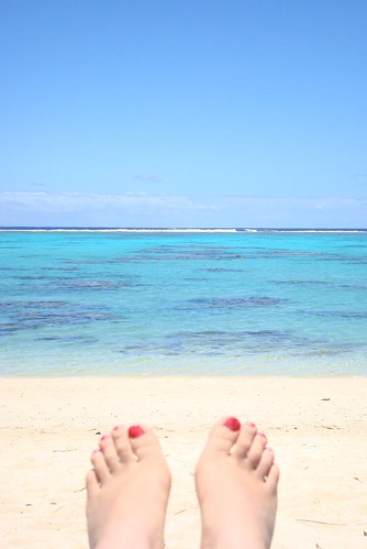 feet beach rarotonga