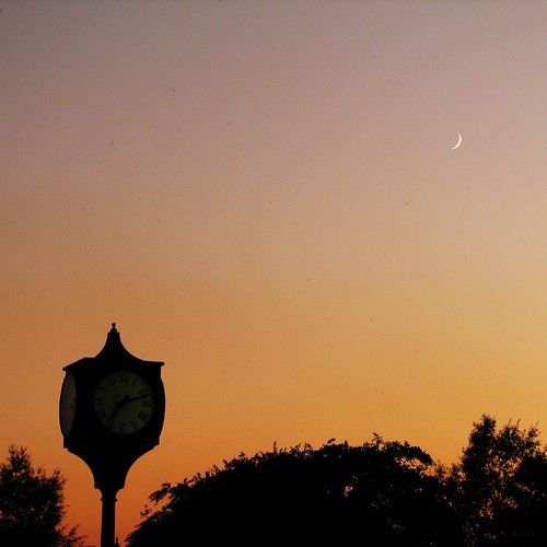 trees sunset moon clock georgia augusta riverwalk pianoforte augustaga savannahriveresplanade