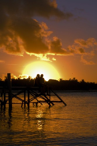 sunset couple amour beauté mauritius palmbeach lunedemiel ilemaurice