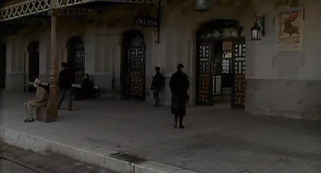 Estación de Ferrocarril, Toledo, en 1969 (Captura de "Tristana" de Buñuel)