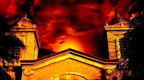 sunset red sky church turkey geotagged türkiye dream istanbul fantasy redsky unreal kadıköy blackclouds ayiatriada hakangil aγιαστрιαδοσ