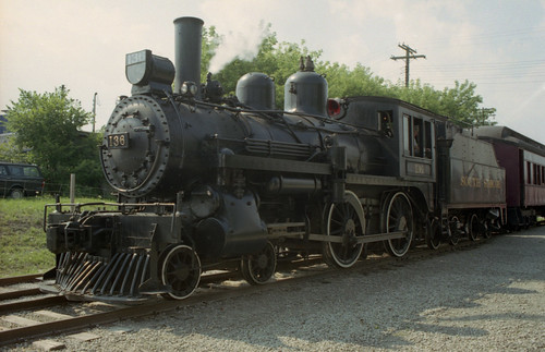 nikonf3 tottenham steamtrain shotonfilm ontarioyourstodiscover southsimcoerailway engine136
