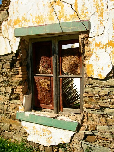 house building portugal window nature stone walk ruin sjc janela walls algarve crumble alcoutim janelas schist cortedasdonas walkpr1 janelasportuguesas