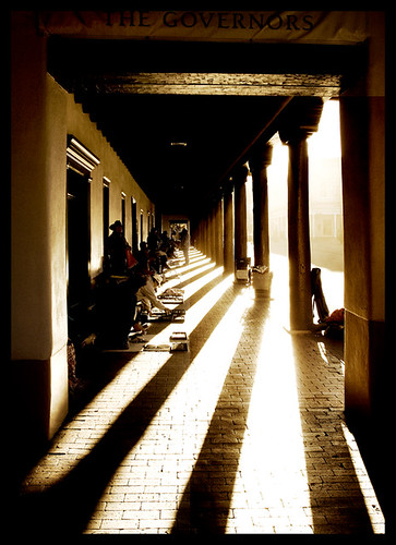 morning sunlight newmexico santafe sunrise shadows market crafts iloveflickr rays artisans nativeamericans santafenewmexico raysoflight santafenm slightclutter katyahorner slightclutterphotography