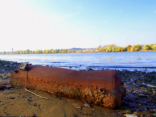 nature river landscape geotagged rust tank steel rusty bank wv westvirginia ohioriver rcvernors cabellcounty trashbit