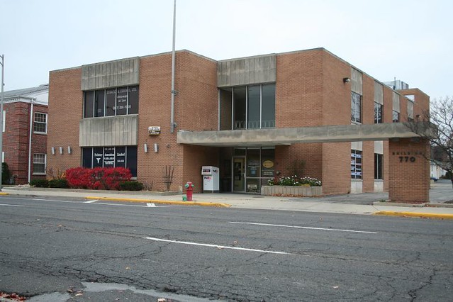 1950s office building, Des Plaines | Flickr - Photo Sharing!