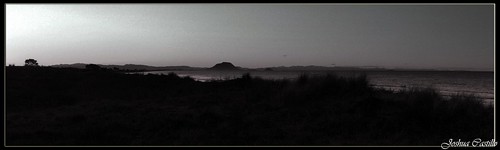 sunset newzealand blackandwhite mountain beach blackwhite dusk playa mount aotearoa tauranga maunganui ledgend papamoa mauao