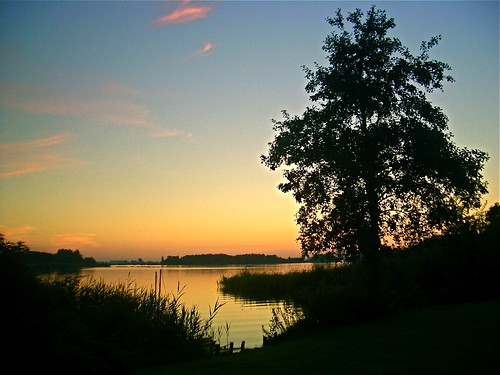 sunset lake netherlands nederland friesland skarsterlân idskenhuizen abigfave impressedbeauty diamondclassphotographer naturewatcher princessmargritkanal