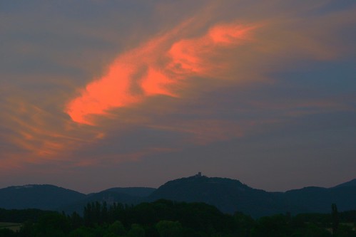 light sunset sky clouds atmosphere magicmoments siebengebirge theresalight eifeelgood