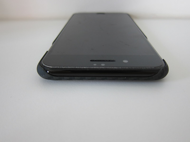 Pitaka's Aramid iPhone 7 Plus Case - With iPhone 7 Plus - Top