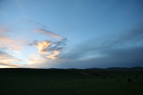 mountains sunsets mongolia camps steppes arkhangayaimag tariatsum